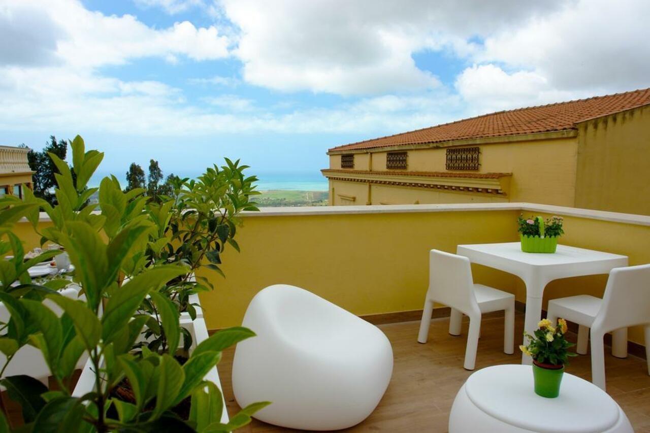 Dimora Del Viale Bed & Breakfast Agrigento Bagian luar foto